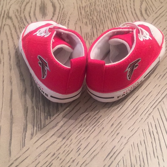 Red & white high top ATL Falcons baby shoe Sz-0 - Picture 3 of 4